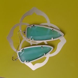 Kendra Scott Arrowhead Earrings Gold